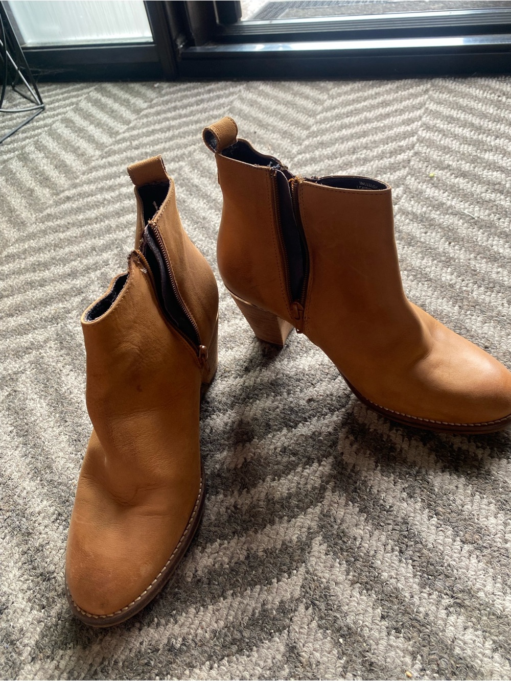 Steve Madden Tan Leather Zip Boots